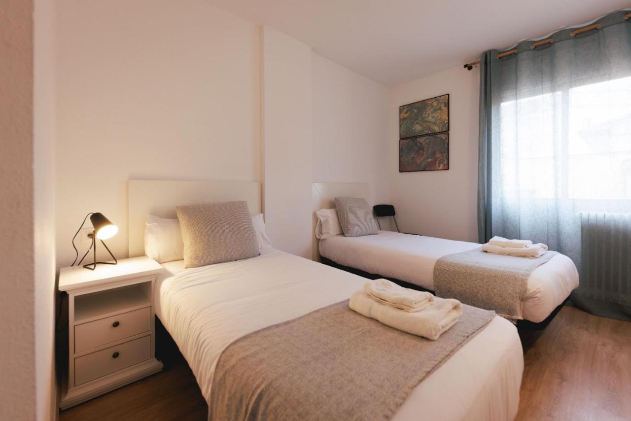 Bravissimo Pont De La Princesa, Comfortable 3-Bedroom Apartment Жирона Экстерьер фото